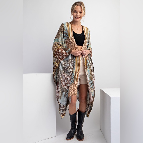 #116 Stunning Easel Patchwork Open Kimono - Picture 2 of 6